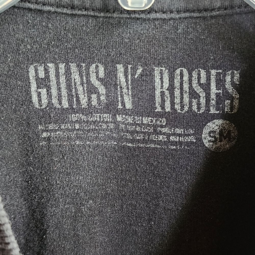 Guns N' Roses Black Graphic Tee - Picture 3 of 4